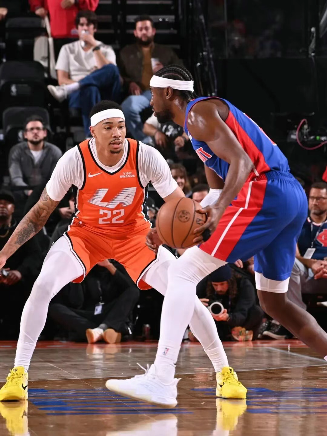 开云Kaiyun官网入口-逆袭成功！48顺位+年薪63万，场均15分啊，快船真捡到宝了